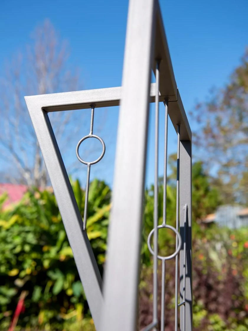 Pilar Free Standing Trellis - Image 5